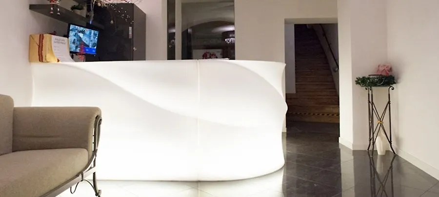 Dolce Vita Suites Boutique Prague Hotel