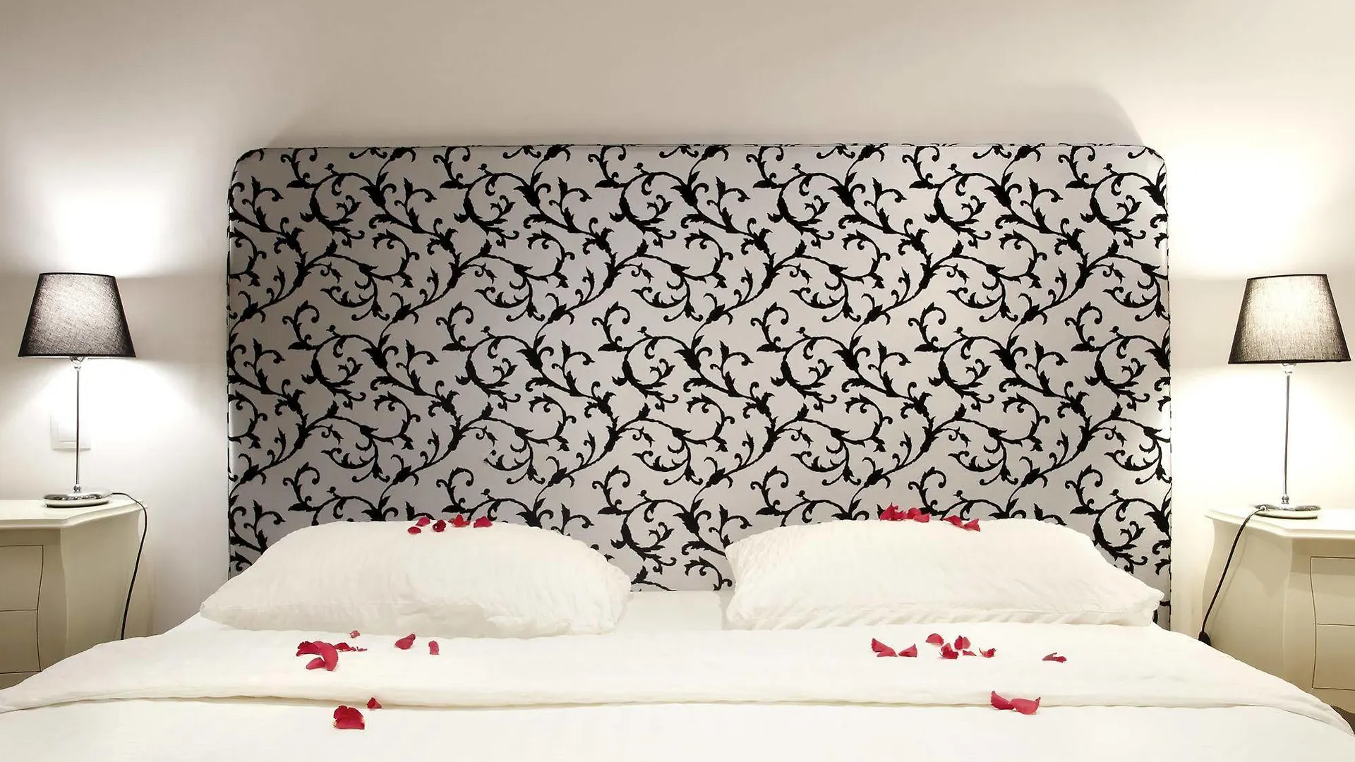 Dolce Vita Suites Boutique Prague Hotel