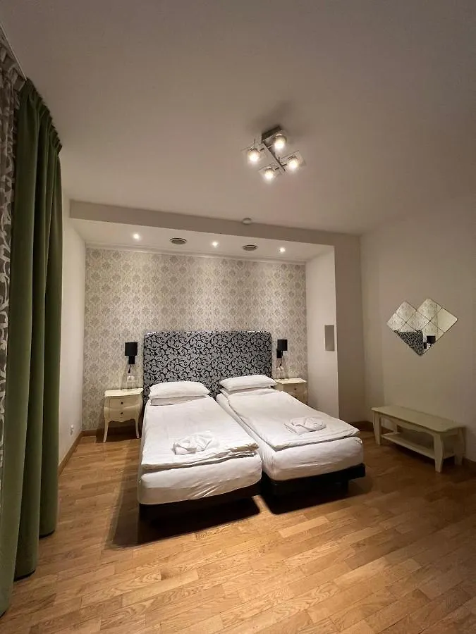 Dolce Vita Suites Boutique Prague 4*,