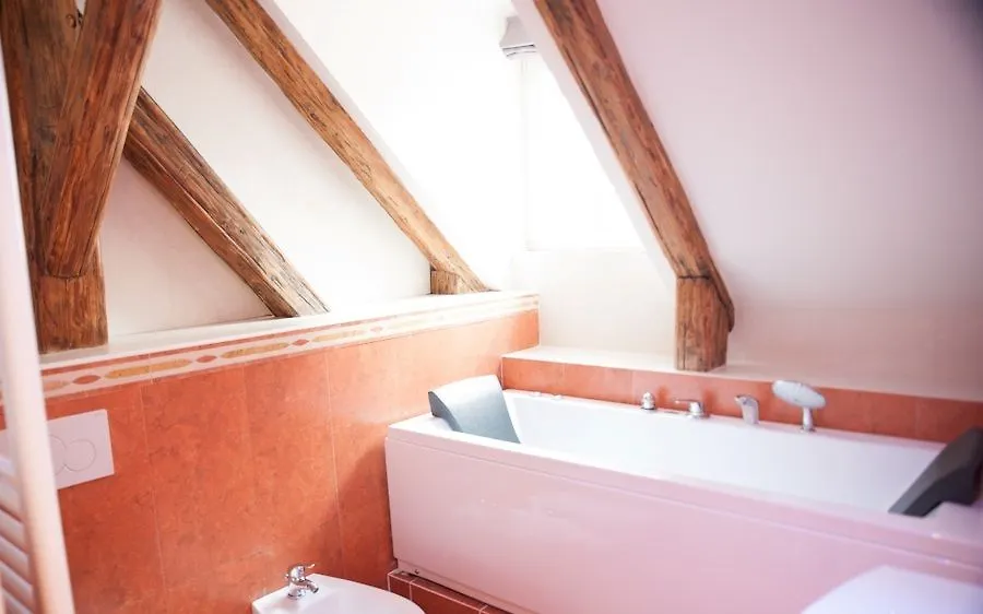 Dolce Vita Suites Boutique Prague Hotel